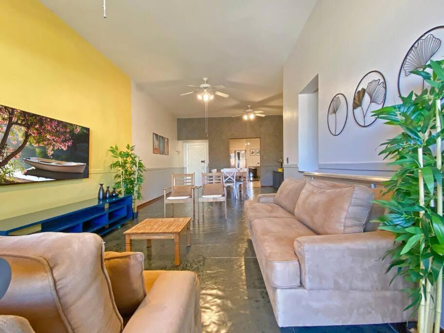 瓜鲁雅Balcony Barbecue Swimming Pool 4 Bdrm Ac公寓 外观 照片